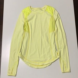 Lululemon long sleeve running shirt size 4